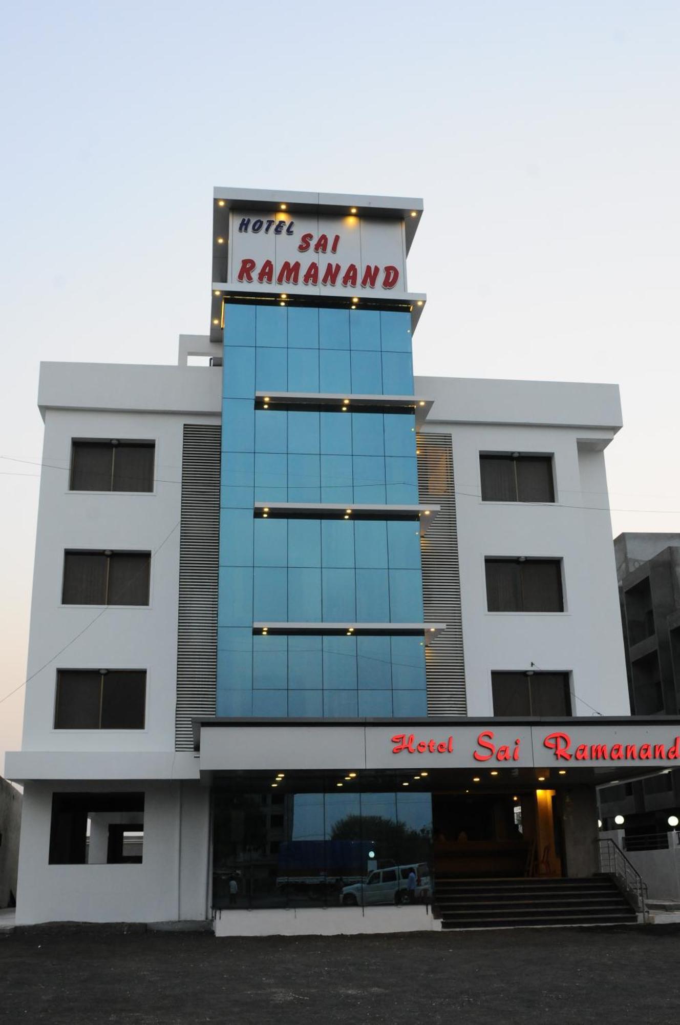 Hotel Sai Ramanand Shirdi Esterno foto