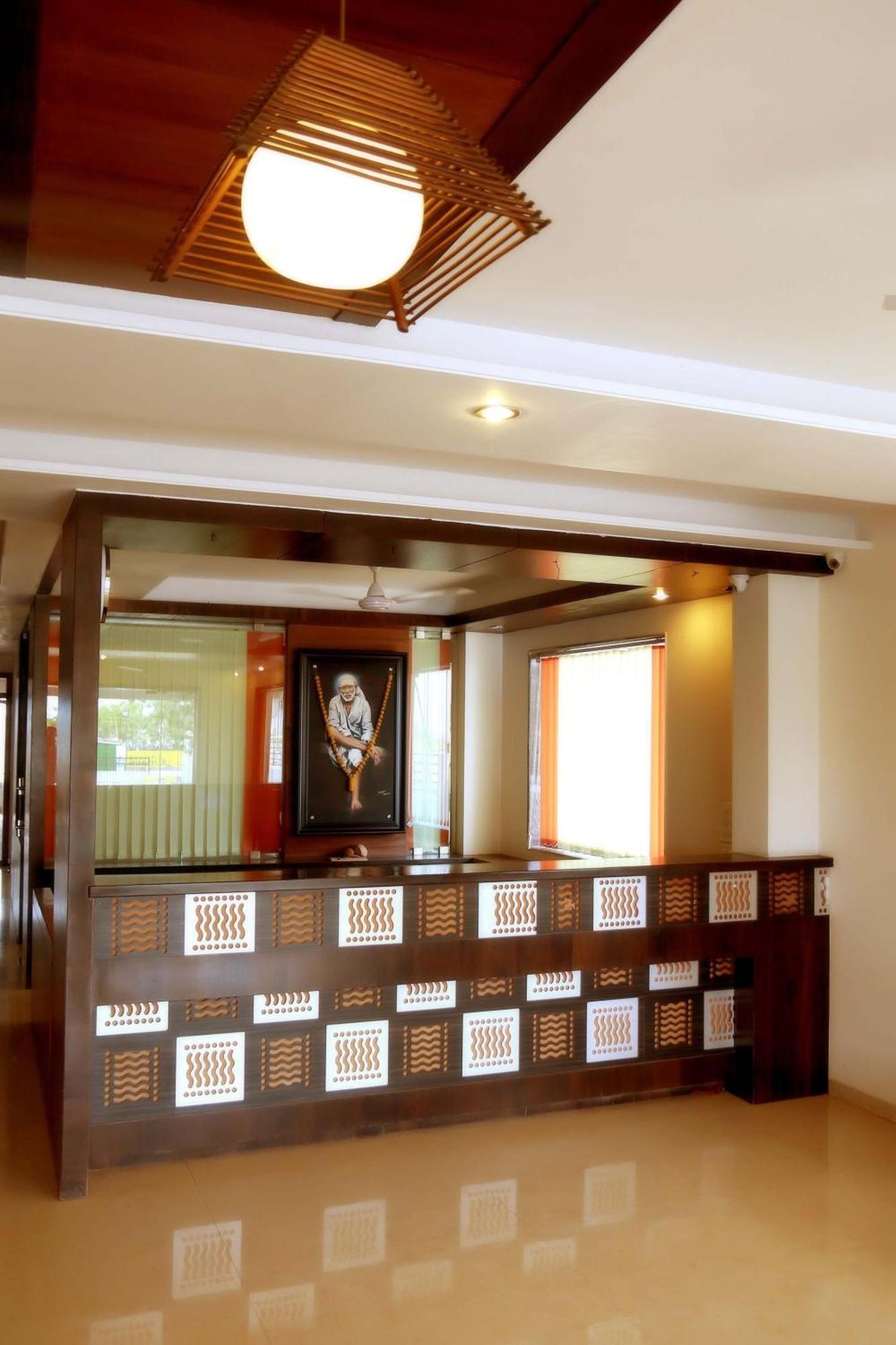 Hotel Sai Ramanand Shirdi Esterno foto